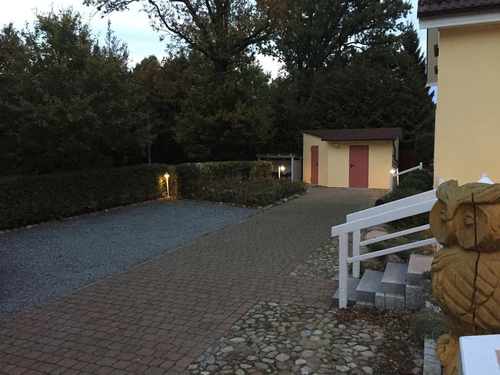 プットブスEulenhof Ruegenアパートメント エクステリア 写真